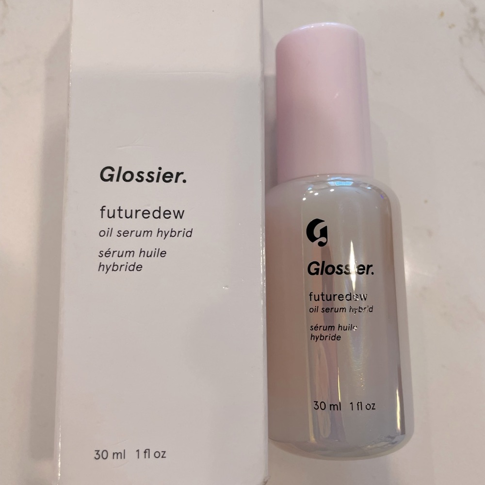 BNIB Glossier Futuredew
